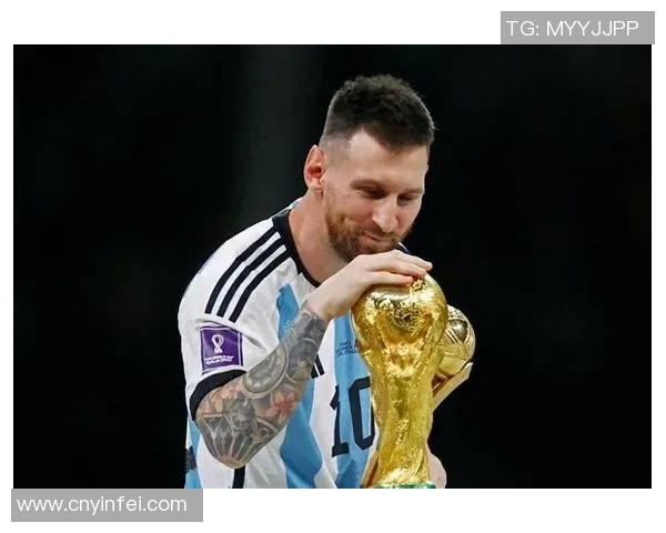 没脖子的足球明星如何在赛场上逆袭成传奇球王 没脖子的足球明星如何在赛场上逆袭成传奇球王