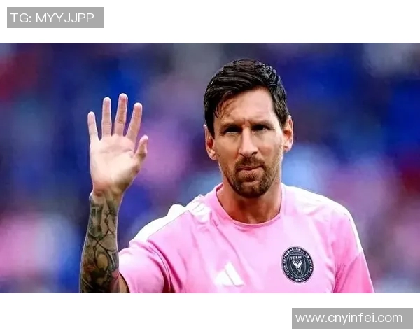 足球明星吸烟瞬间曝光引发热议健康与形象的双重考量