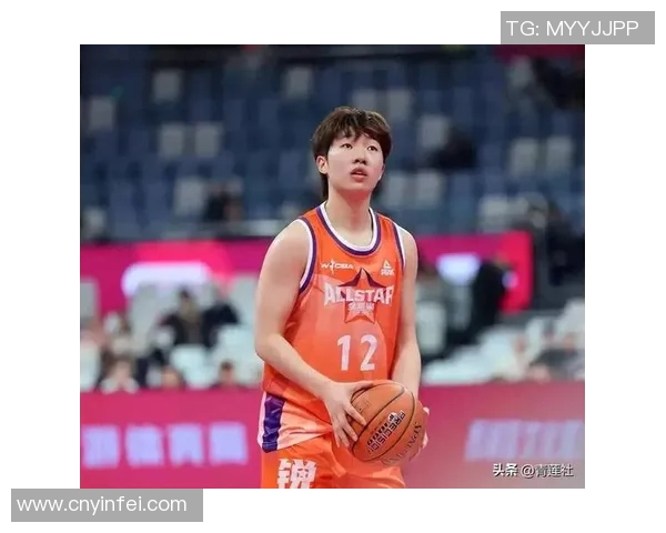 篮球界的女神风采展现她是第一女明星的魅力与实力结合